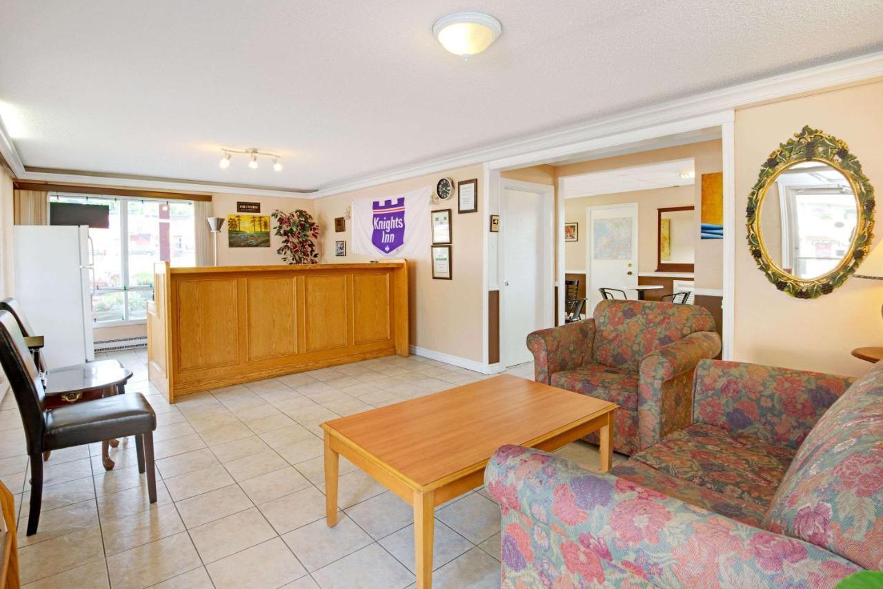 Knights - Park Motel,